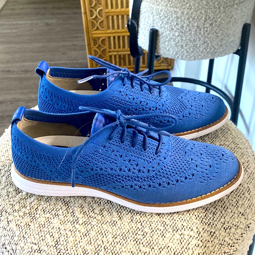 Cole Han Original Grand cloud soft. They look New! Perfect for Fall. Sz 7.5